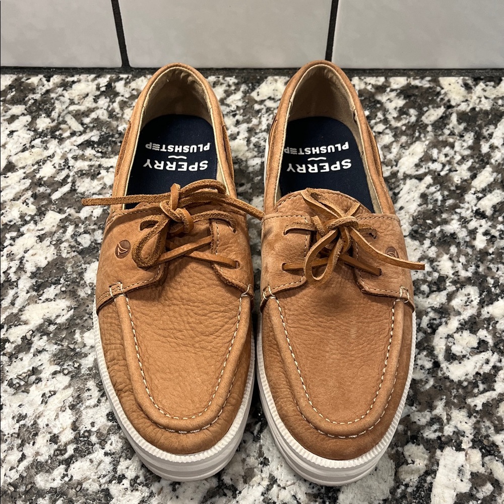 Sperry Women’s Chestnut Brown Leather Boat Shoes